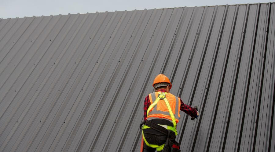 Professional metal roof installation services in Flat Rock, MI
